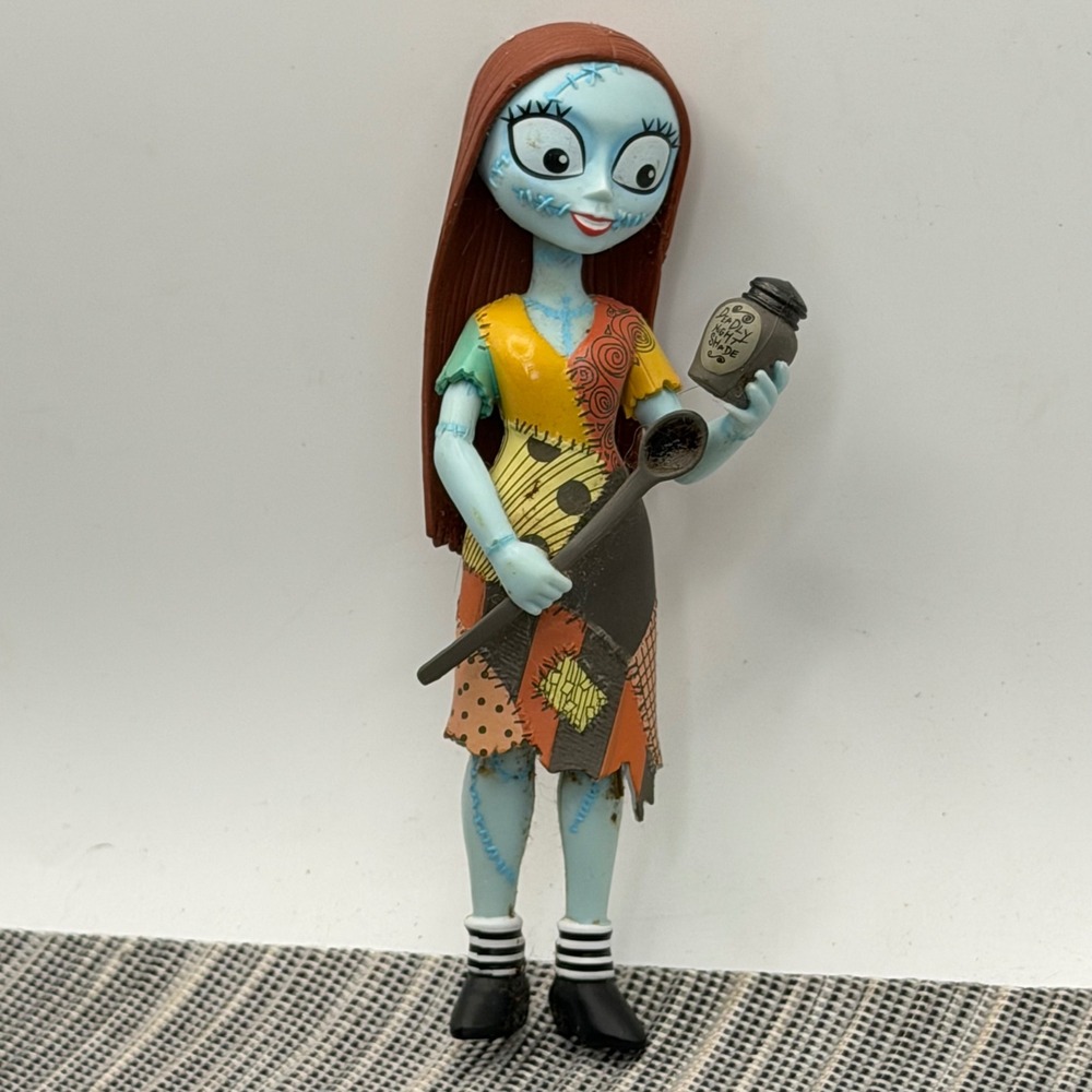 Disney Nightmare Before Christmas Sally Action Figure Deadly Night Shade 6 inch